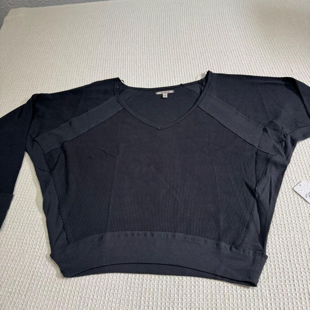 Free-people Thermal Womens Small Black Santa Clara Shirt Top V Neck NWT - Picture 4 of 8